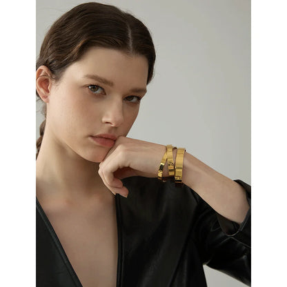 Axis Classic Gold Hinged Bangle