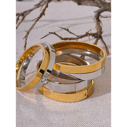 Axis Classic Gold Hinged Bangle