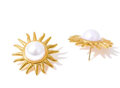 Soleil Pearl Sunburst Stud Earrings