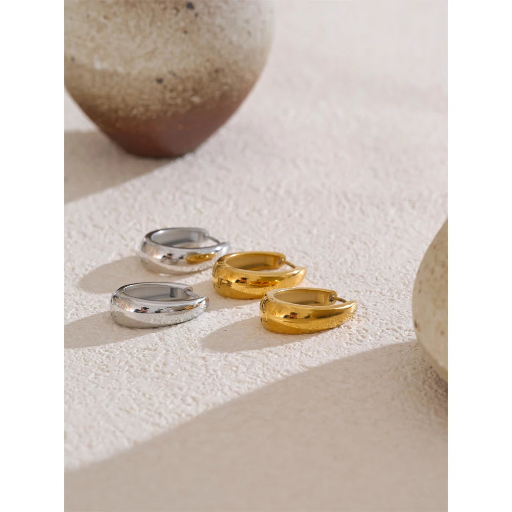Élodie Sculpted Hoop Earrings