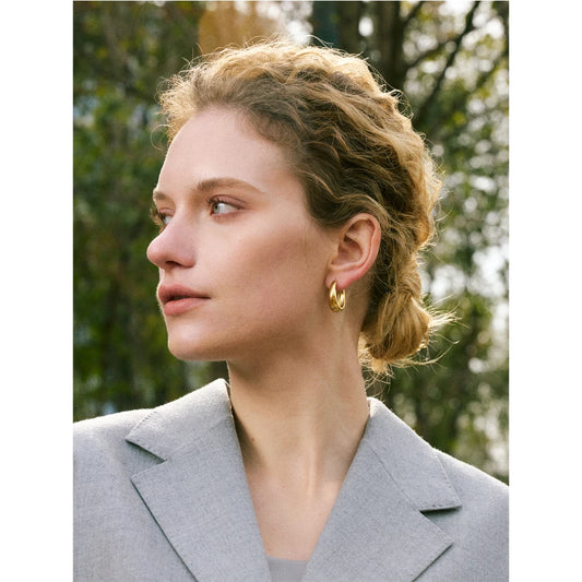Élodie Sculpted Hoop Earrings